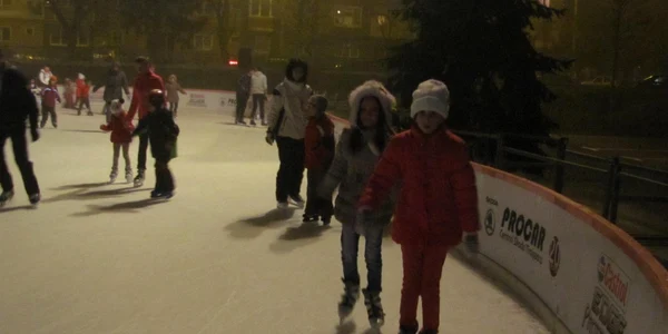 Patinoarul Ice Dream din Timişoara Foto