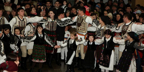 Braşov: Ceremonia s-a finalizat cu un bal şi un spectacol 