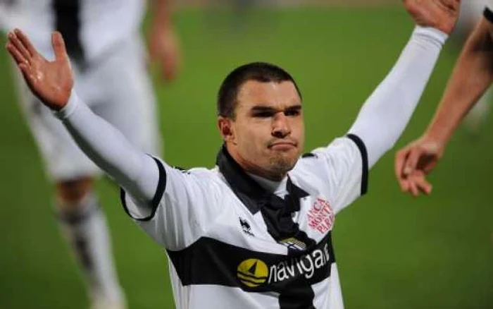 Valeri Bojinov a dat lovitura pentru Parma în ultimele momente de joc