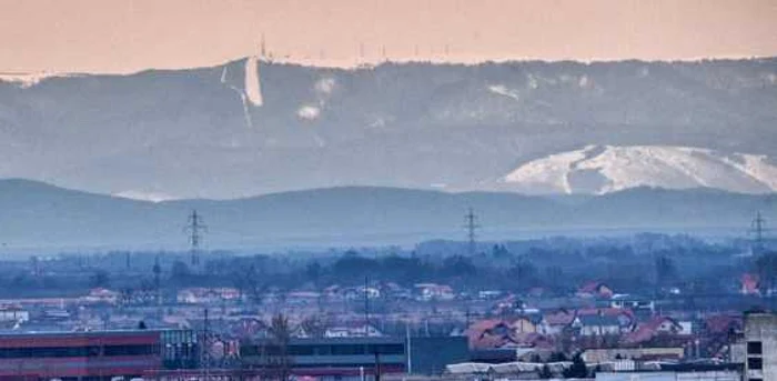 Pârtia de la Semenic se vede de la Timişoara FOTO Răzvan Vitionescu