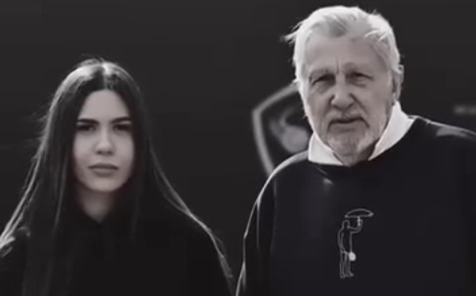 Motivul pentru care fiica lui Ilie Năstase a ales să-și micșoreze sânii. Discuția cu medicul a fost decisivă