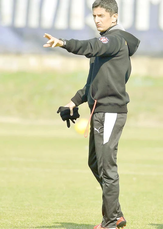 
    Răzvan Lucescu  