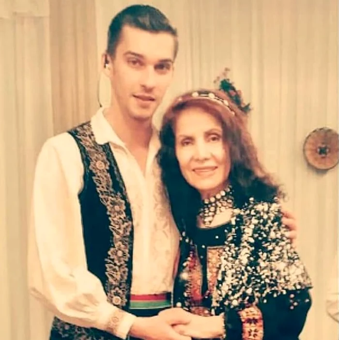 
    Tita Bărbulescu era una dintre solistele preferate ale lui CeaușescuSursă foto: Facebook  