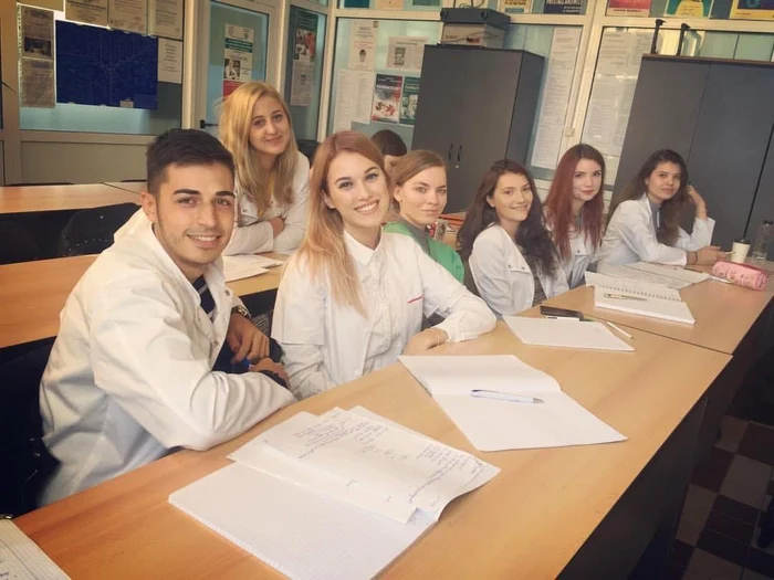 Ioana Alexandra Cornescu campioana dans sportiv sefa de promotie Medicina 4