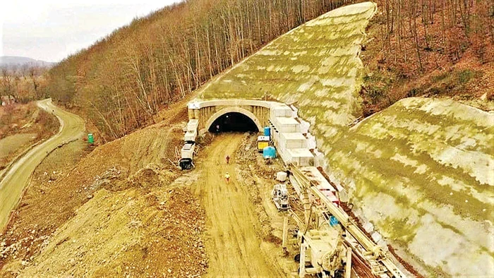 Trenurile vor circula cu 160 km/oră, după terminarea lucrărilor