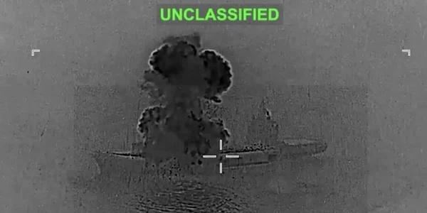 portavion iranian distrus captura CENTCOM jpg