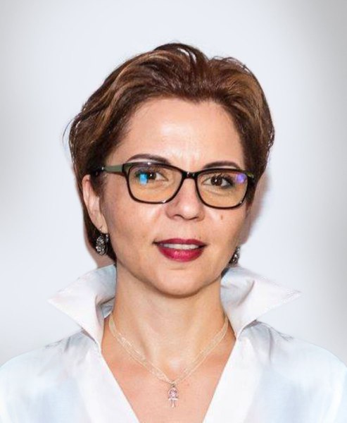 Adina Sădeanu, scenaristă : „În dosarele CIA scria că lui Carter i-a fost teamă că fuga lui Pacepa e o mare operațiune de spionaj“ INTERVIU