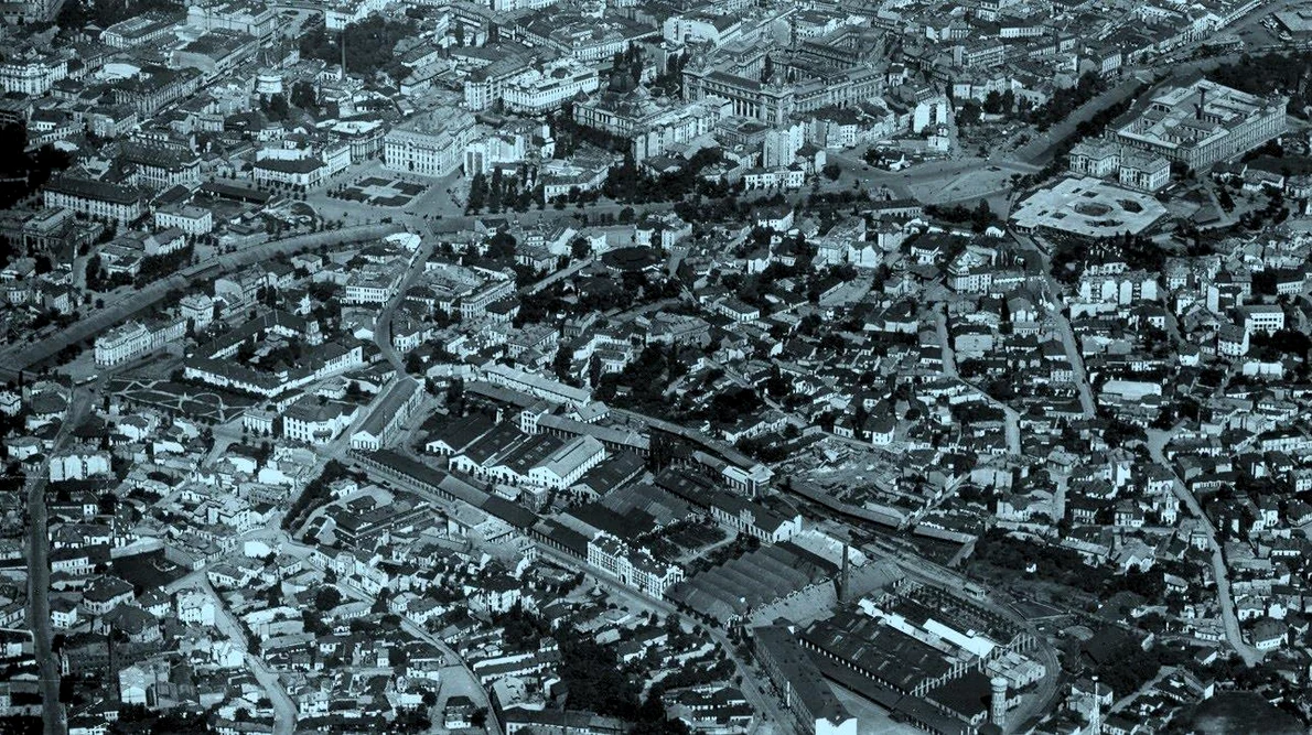 București, Zona Arsenalului Armatei și a Arhivelor Statului - Complexul Mihai Vodă (© ANR, fond CC al PCR, album 1981, foto 6 - detaliu)