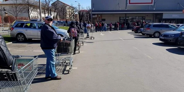 cluj cozi supermarket