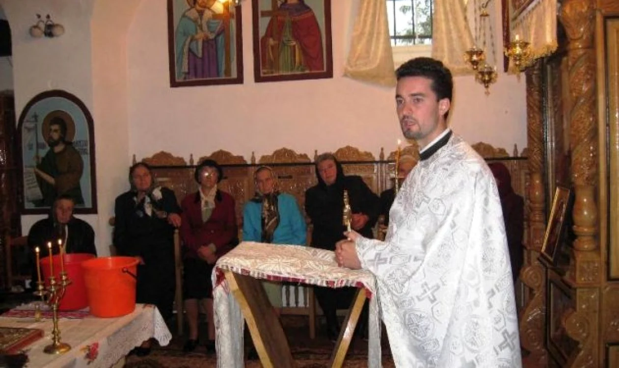 Preotul Nicolae Iliuţă a rămas şocat de faptele de care este acuzat Lucian Buzăeanu FOTO mmb.ro