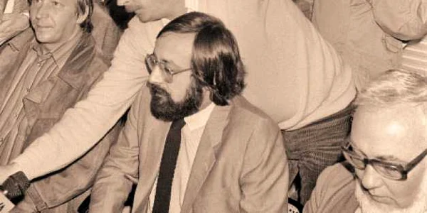 Matei Haiducu (cu barbă), încadrat de Virgil Tănase  şi Paul Goma (dreapta), 1982
