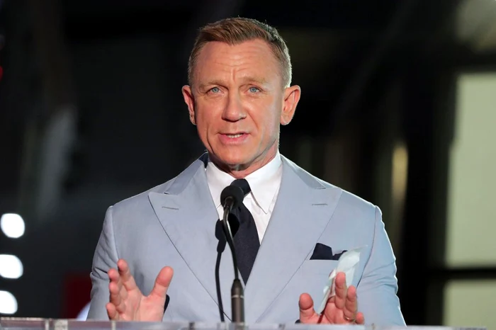 
    Daniel Craig  