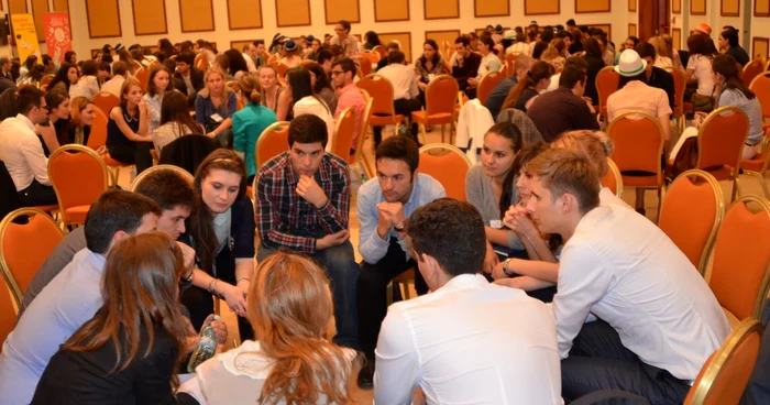 Pete 300 de studenţi şi proaspăt absolvenţi din România se numără printe finaliştii evenimentului "Top Talents" FOTO Catalyst