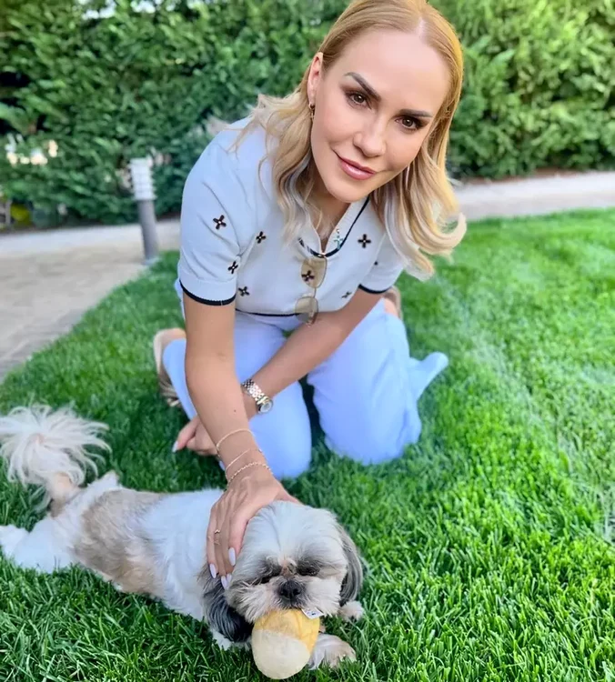 Așa arată în prezent Gabriela Firea - Foto: social media