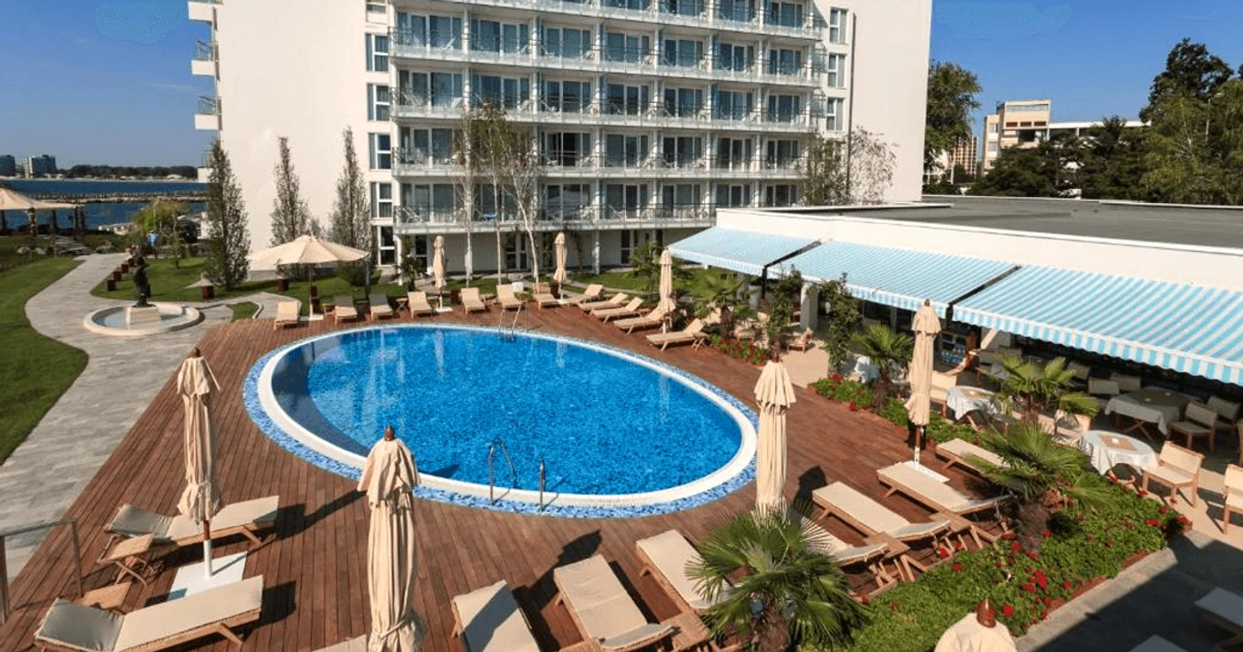 Hotelul Inter din Venus cumpărat de Gigi Becali