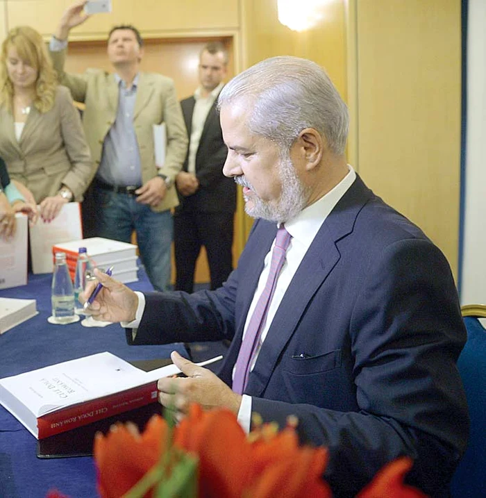 „Exerciţii de libertate”, 18 lei - librarie.net, 26,9 lei - emag.ro