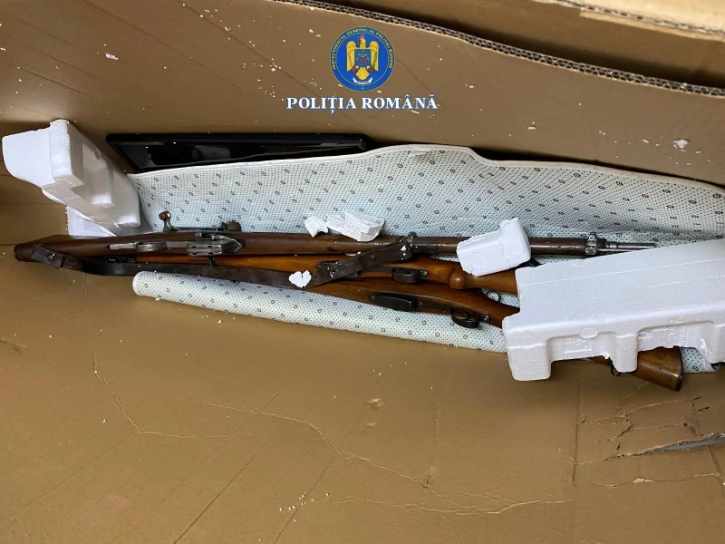 Bărbat reţinut după ce soția sa a primit un colet expediat din Elveția. Ce conținea pachetul