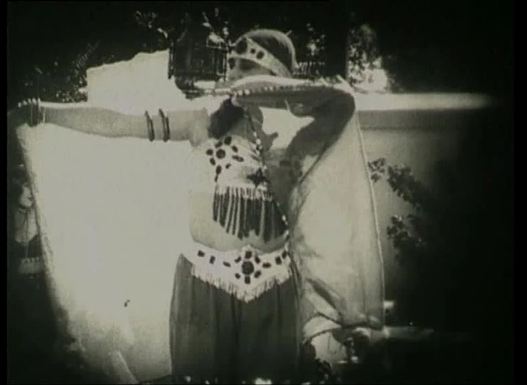 Bucharest International Dance Film Festival: Scurtmetraje selectate de adolescenți și cine(dans)concert Karpov not Kasparov cu filme de arhivă jpeg