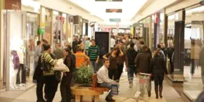 Cluj: Shopping cu destinaţia Ibiza la Polus Center