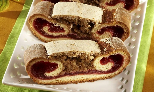 placinta cu nuci si dulceata jpeg