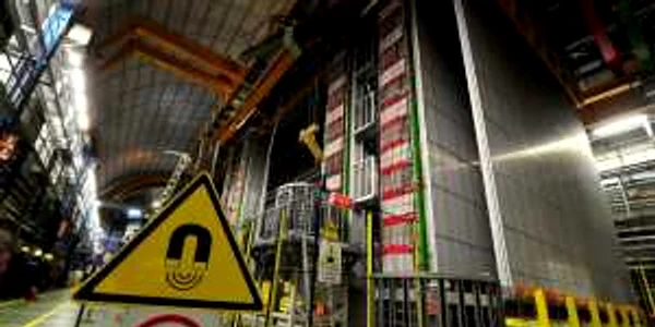 Laboratorul CERN a depăşit viteza luminii a doua oară