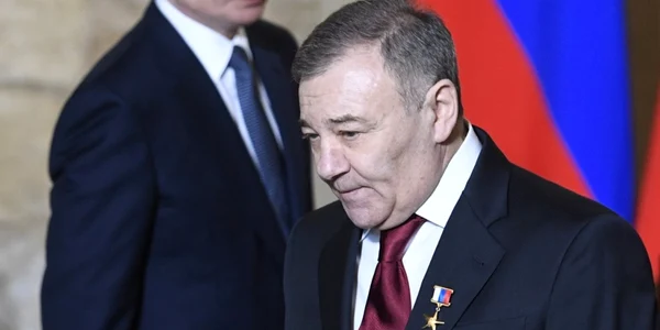  Arkadi Rotenberg si vladimir putin foto  Alexander NEMENOV / POOL / AFP