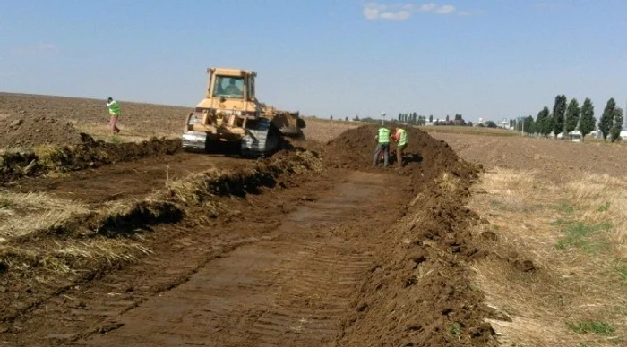 A7 este prima autostradă care a început să se construiască în Moldova. Lucrările au pornit în 2016 cu Centura Bacăului
