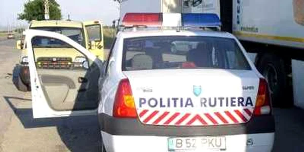 Poliţiştii efectuează cercetări