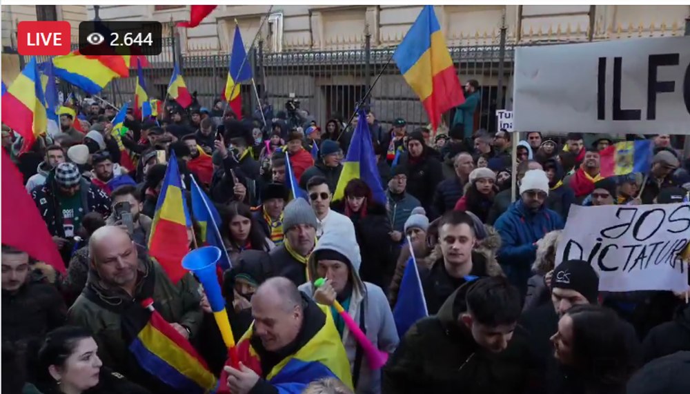 Proteste AUR în fața prefecturilor din țară și în centrul Capitalei
