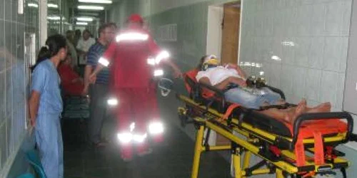 Hunedoara: Poliţiştii îl vor audia, astăzi, pe şoferul autocarului care a produs accidentul pe drumul european Sibiu - Deva