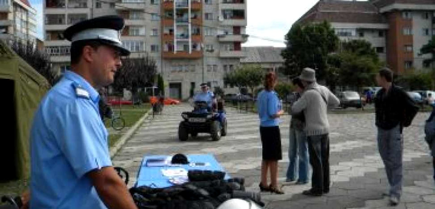 Bistriţa: Jandarmi s-au dezvăluit pentru bistriţeni