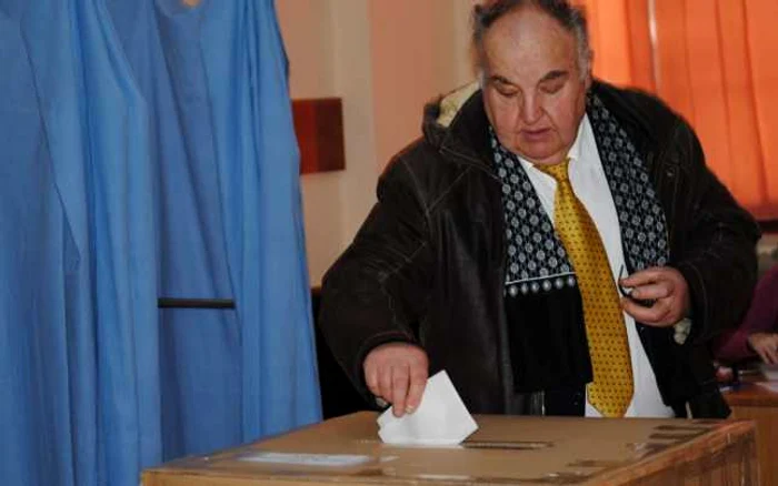 Gheorghe Tiplea a venit din Ucraina sa voteze in Romania FOTO:Rares Moise/Adevarul