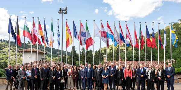 Miniștrii europeni lansează Declarația de la Florența jpeg