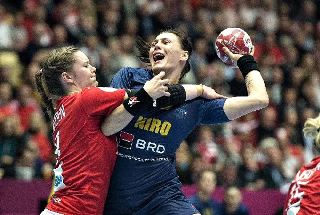 
    Romancele au eliminat gazdele MondialuluiFOTO: AFP  