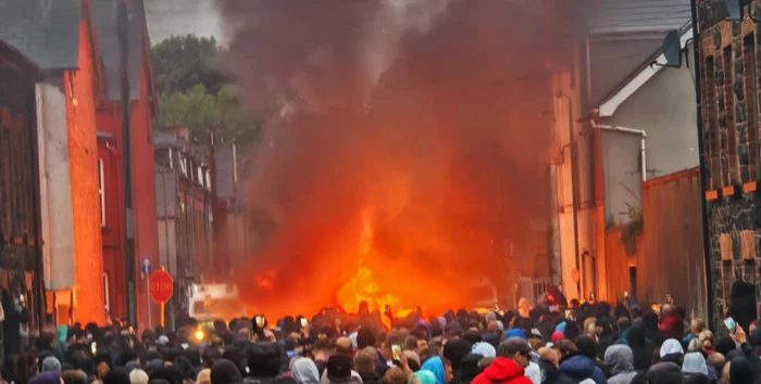 Protestele violente au izbucnit în Bellymena, Irlanda de Nord FOTO Andrei Boteanu/ Whatsapp