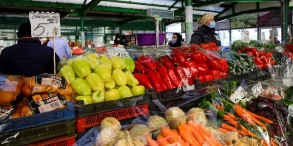 Pieţe producători legume fructe verdeţuri din Constanţa Sursa Primăria Constanţa