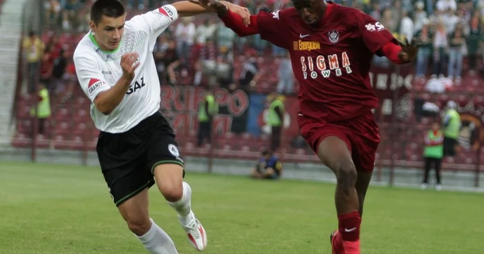 Traore (dreapta) este cel mai curtat jucător din Liga I