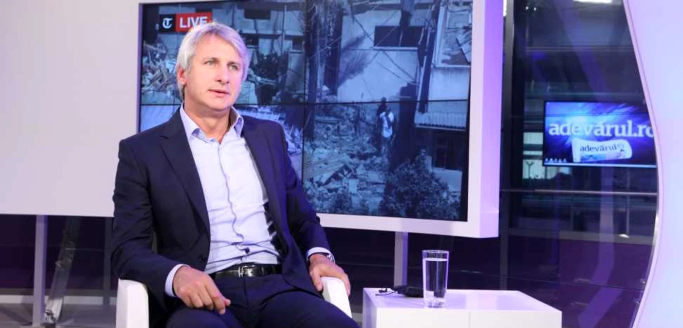 Codul Fiscal trebuie promulgatpână la 1 iulie ca să se aplice din 2016, dar ministrul Teodorovici trebuie întâi să îl negocieze cu partenerii internaţionali  FOTO Florin Suler