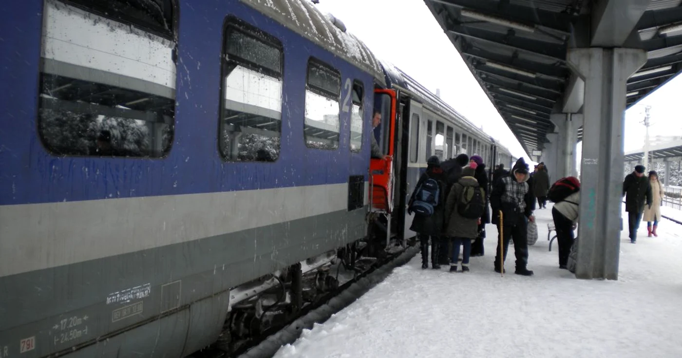Trenurile au ajuns în Gara de Vest cu întârzieri de până la 60 de minute