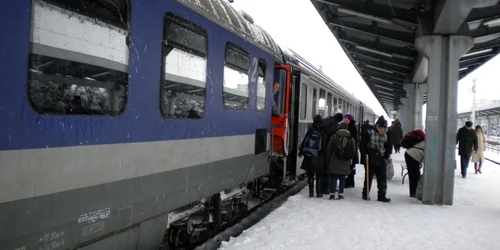 Trenurile au ajuns în Gara de Vest cu întârzieri de până la 60 de minute