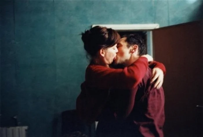 . În film este descrisă povestea unui bărbat pe nume Jay (Marcu Rylance) care își părăsește soția și copiii și se transformă într-o persoană care a uitat ce înseamnă dragostea.