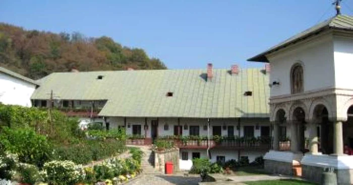Râmnicu Vâlcea: La Mânăstirea Govora s-a tipărit prima lucrare în limba română
