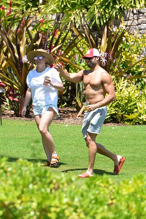 
    Jamie Spears, 68 de ani, a fost surprins vlăguit şi abătut la câteva zile după ce a fost în faţa instanţei Foto: Profimedia  