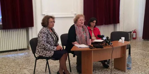 dorina lazar in conferinta de presa FG