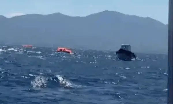 feribot scufundat in cipru gif