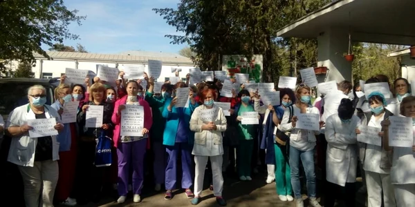 protest cadre medicale foto solidaritatea sanitara