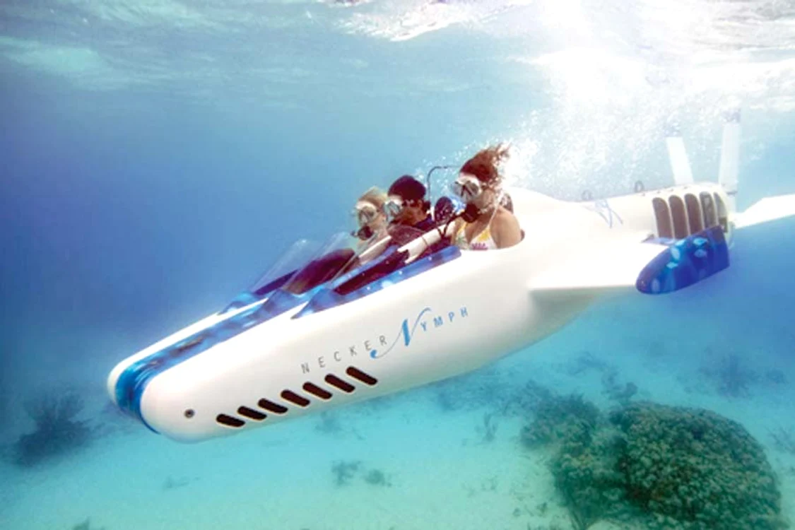 Pe Insula Neckar,  turiştii au la dispoziţie  chiar şi submarine