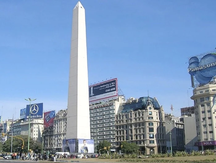 Cele mai mari bulevarde din lume Avenida 9 de Julio Buenos Aires