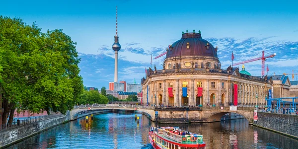 berlin foto shutterstock