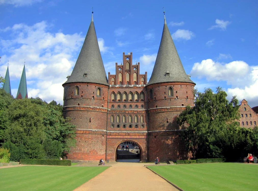 Holstentor04 jpg jpeg
